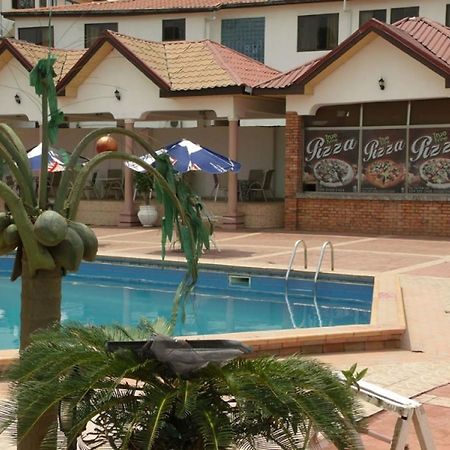 True Vine Hotel 库马西 外观 照片
